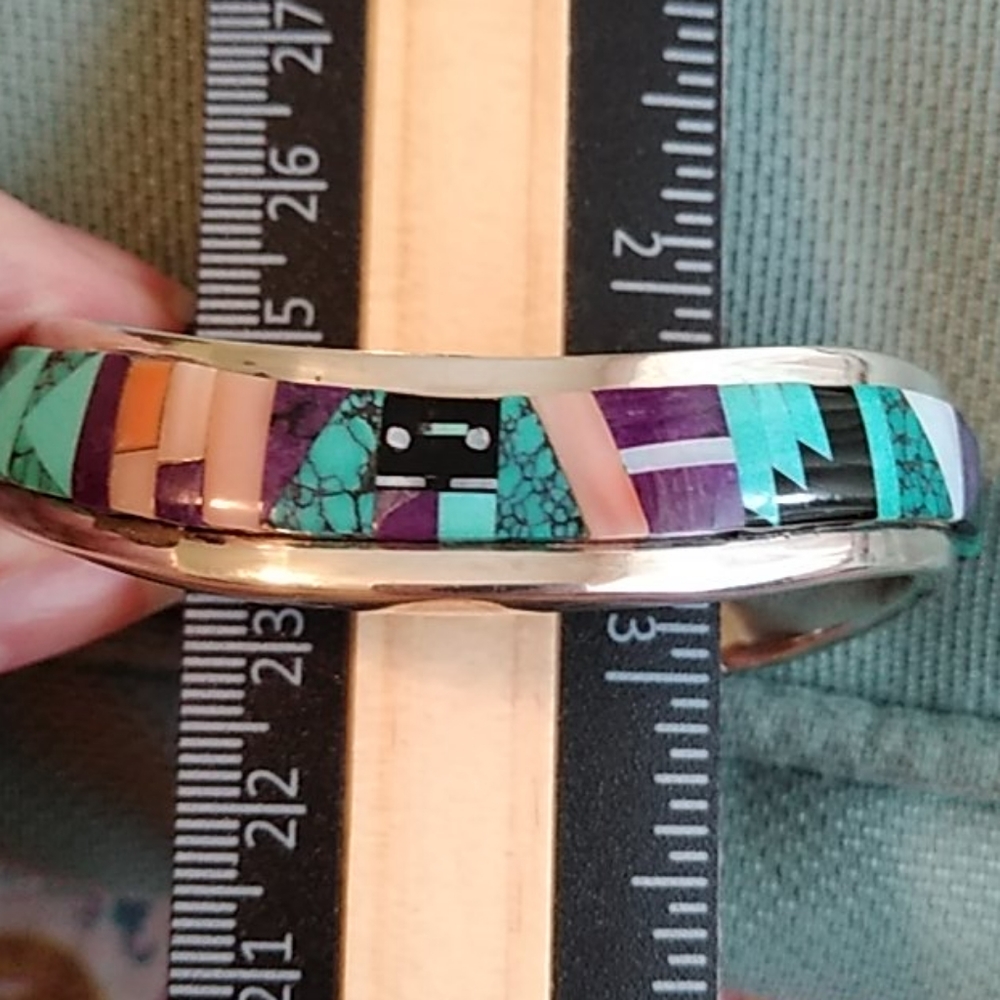 NATIVE AMERICAN WAVE INLAID CUFF BRACELET - Picture 10 of 16